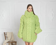 5-fädiger dicker Wollpullover – Riesiger, grob handgestrickter grüner Pullover T628W