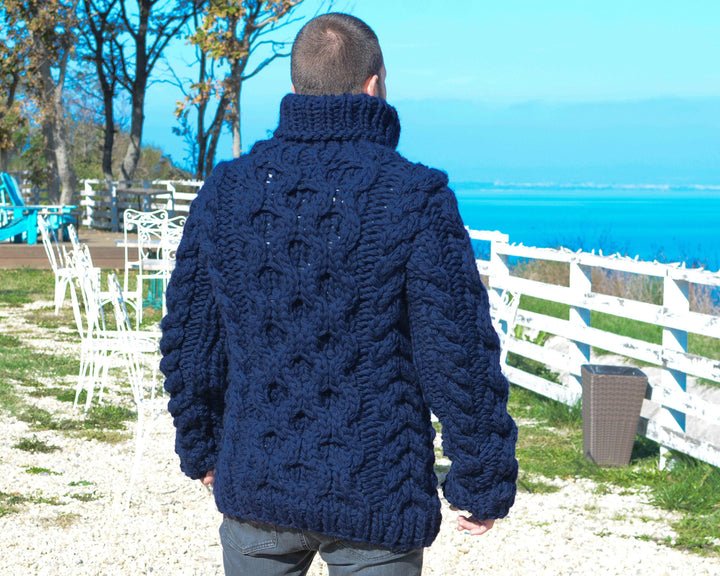 Blue Chunky Knit Sweater – Hand-Knitted Oversized Cable Jumper for Men T658M