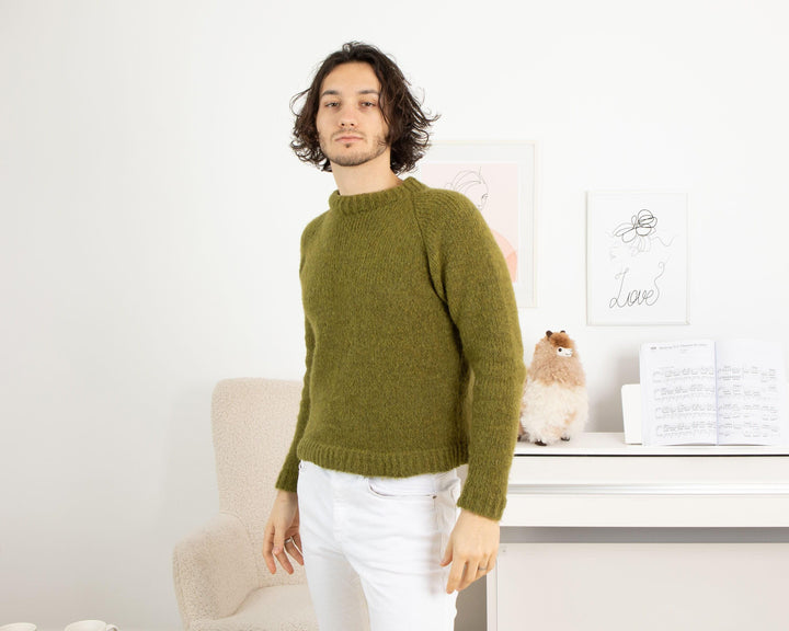 Baby Alpaca and Merino Wool Sweater – Soft Green Hand-Knitted Men’s Jumper T1329