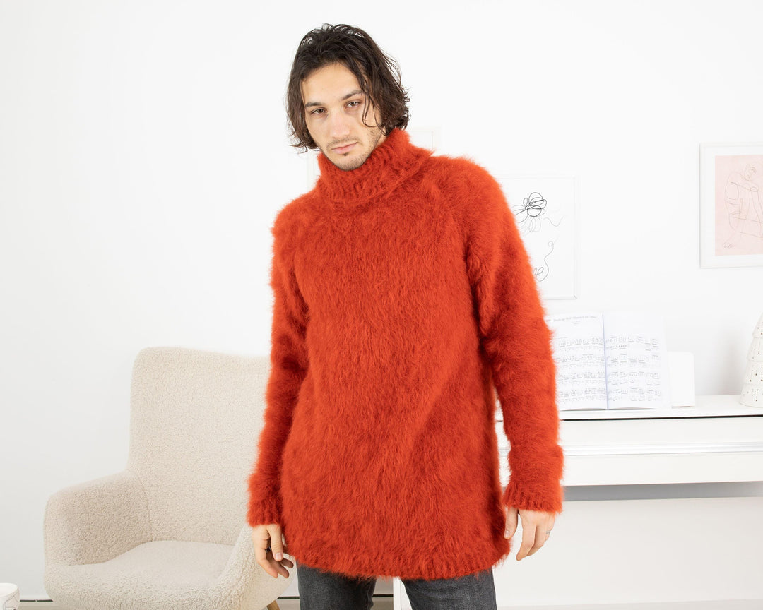 Fluffy Suri Alpaca Sweater – Hand-Knitted Fuzzy Jumper from Long-Haired Yarn T1327