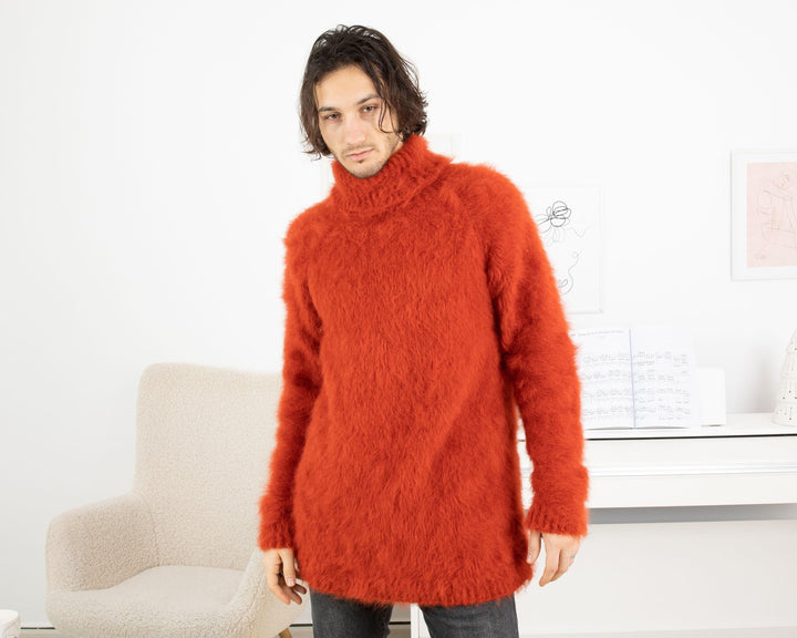 Fluffy Suri Alpaca Sweater – Hand-Knitted Fuzzy Jumper from Long-Haired Yarn T1327