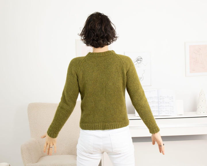 Baby Alpaca and Merino Wool Sweater – Soft Green Hand-Knitted Men’s Jumper T1329
