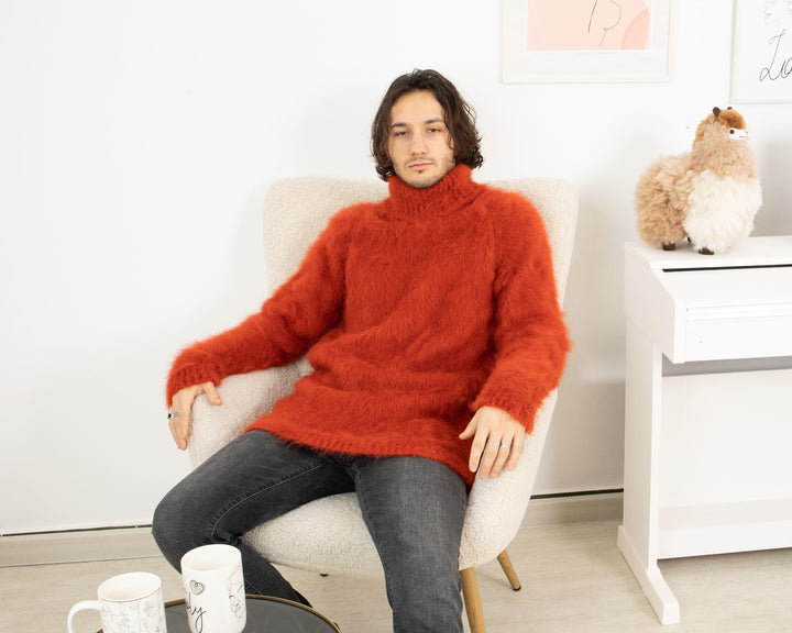 Fluffy Suri Alpaca Sweater – Hand-Knitted Fuzzy Jumper from Long-Haired Yarn T1327