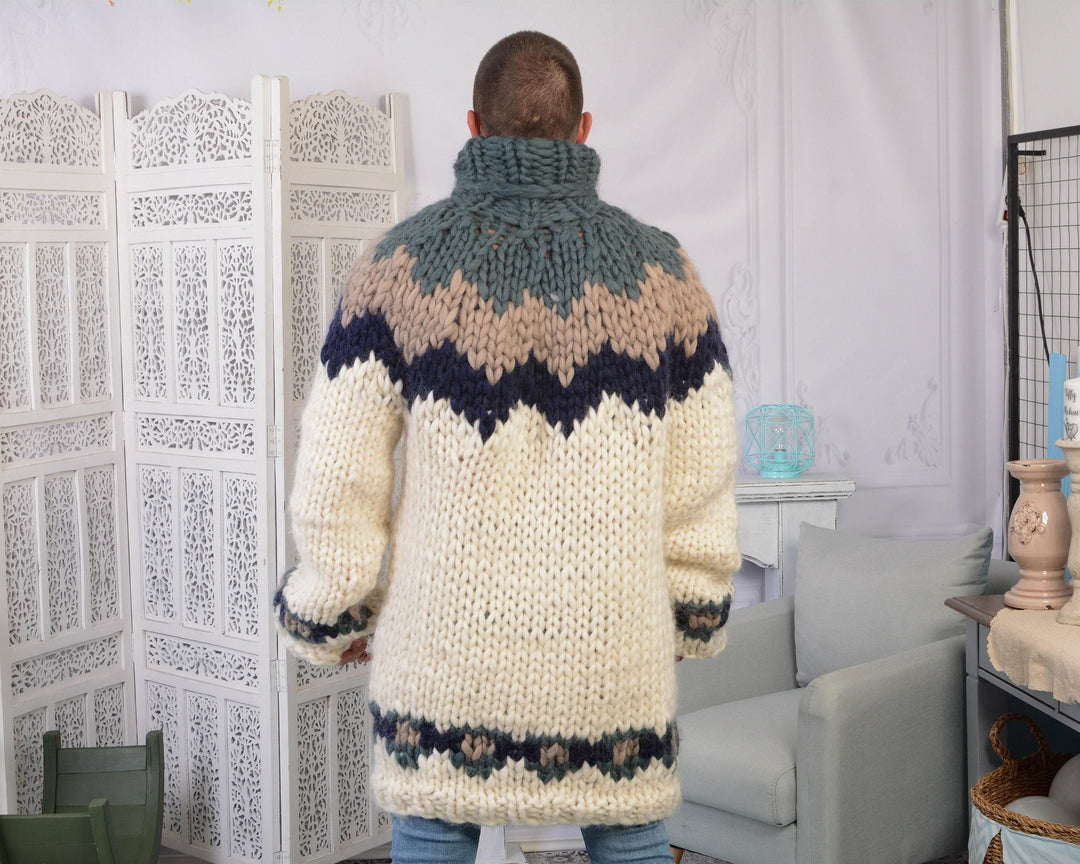 Colourful Men’s Merino Sweater – Hand-Knitted Norwegian Soft Nordic Jumper T801