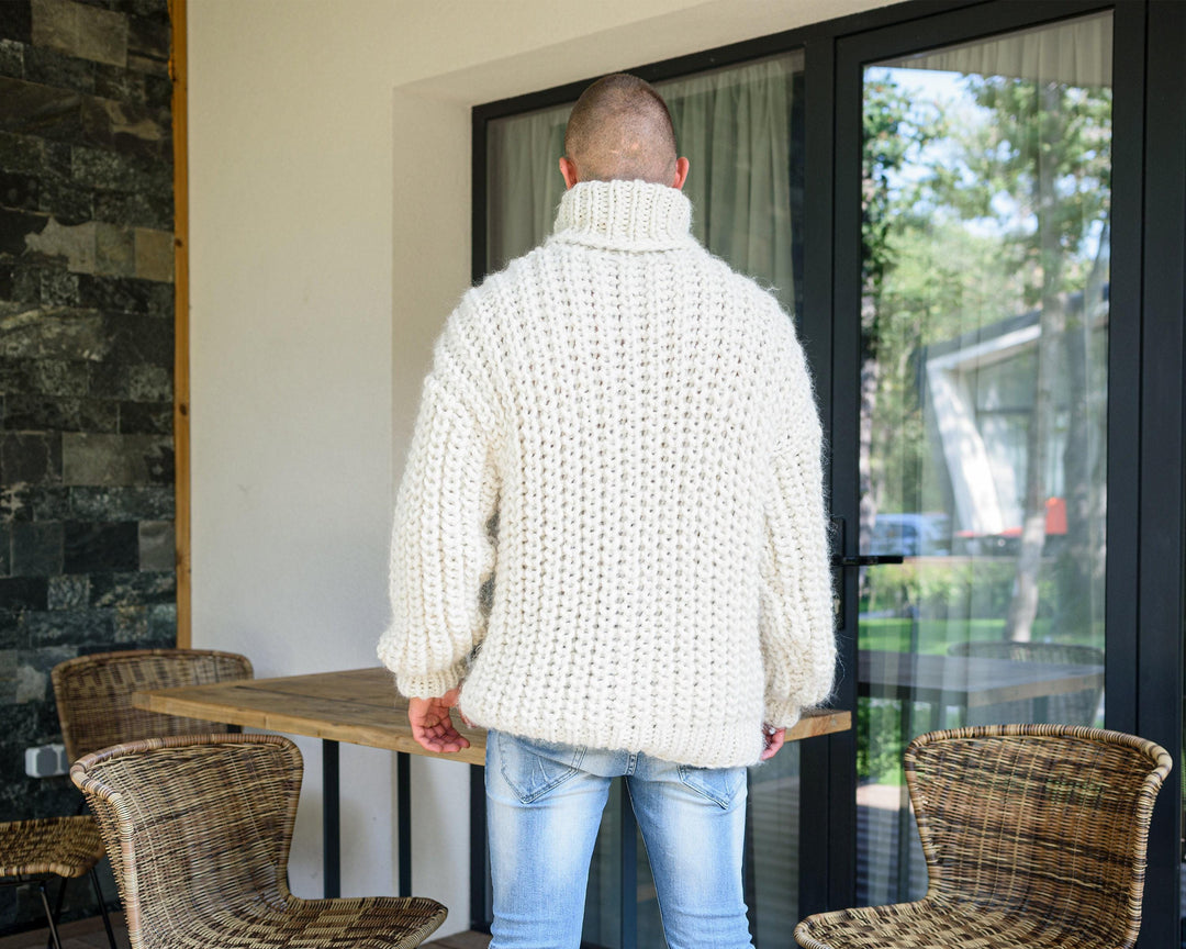 100% Soft Alpaca Sweater – Thick Hand-Knitted Fisherman Rib Oversized Jumper T887M