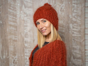 Orangefarbene Mohairmütze – Handgestrickte flauschig weiche Wintermütze T1148