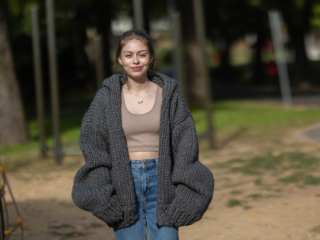 Chunky Wool Cardigan – Hand Knitted Fully Zipped Jacket T1286