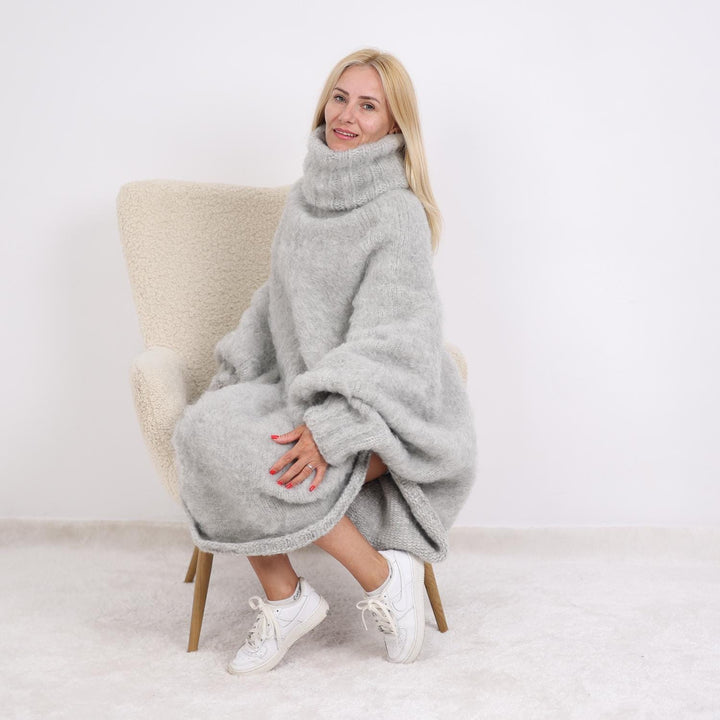 Hand Knitted Alpaca Poncho - 10-Strand Soft Knit with 50cm Turtleneck  T1894