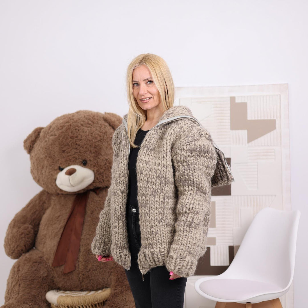 Chunky Wool Cardigan – 20-Strand Hand Knitted with 50 cm Turtleneck T1842