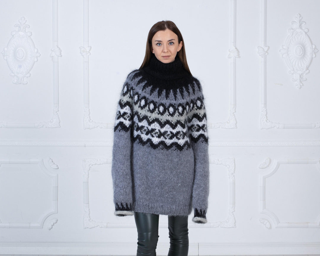 Gray Icelandic Mohair Sweater – Hand Knitted Lopapeysa Wool Pullover T982W