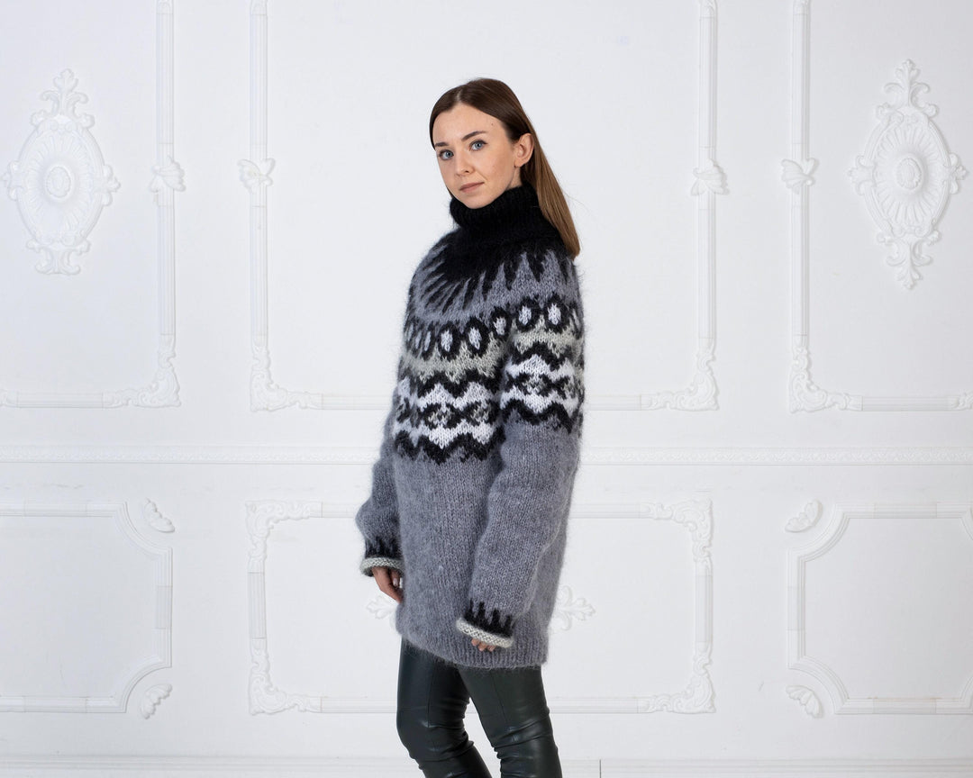 Gray Icelandic Mohair Sweater – Hand Knitted Lopapeysa Wool Pullover T982W