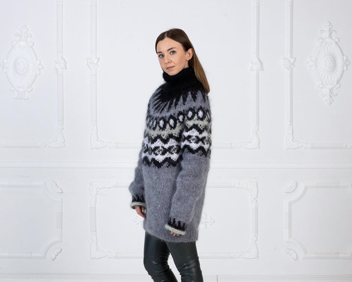 Gray Icelandic Mohair Sweater – Hand Knitted Lopapeysa Wool Pullover T982W
