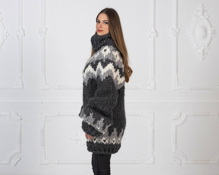 Super Chunky Nordic Wool Sweater, Hand Knitted Thick Icelandic Pullover T978