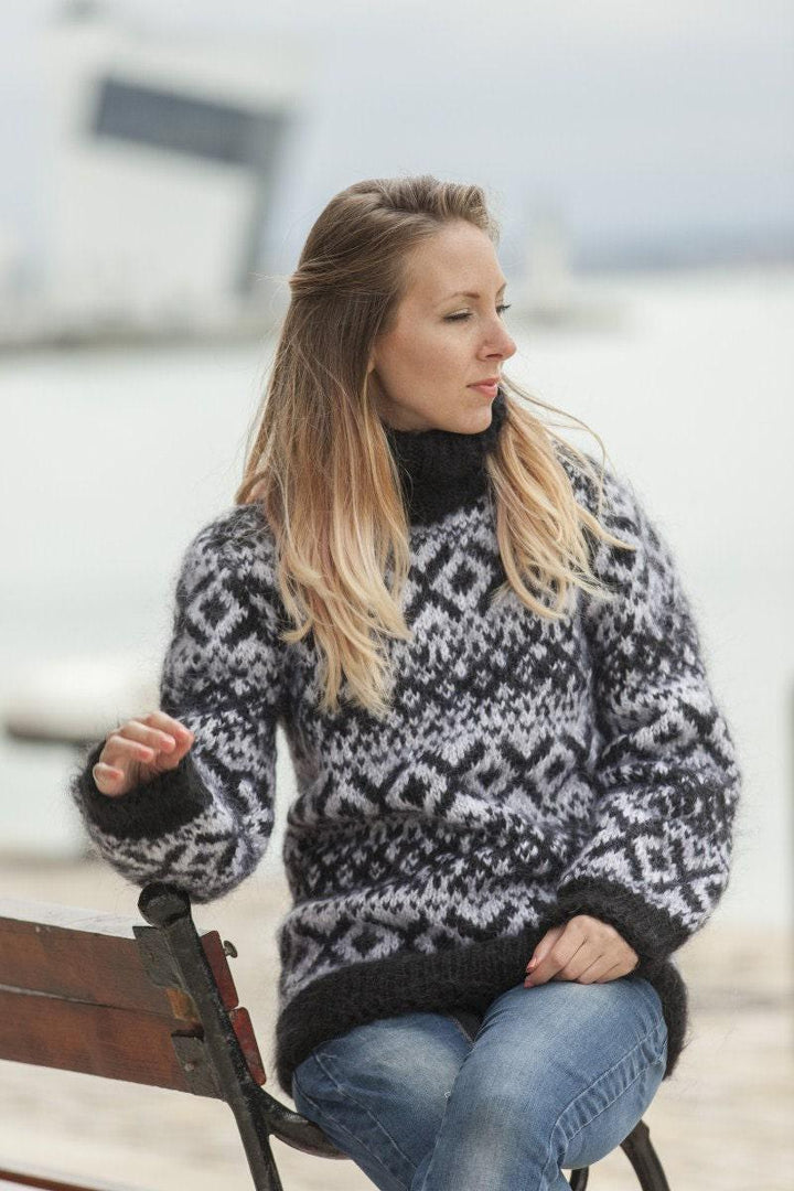 Black White Icelandic Mohair Sweater – Hand Knitted Nordic Turtleneck Pullover T458