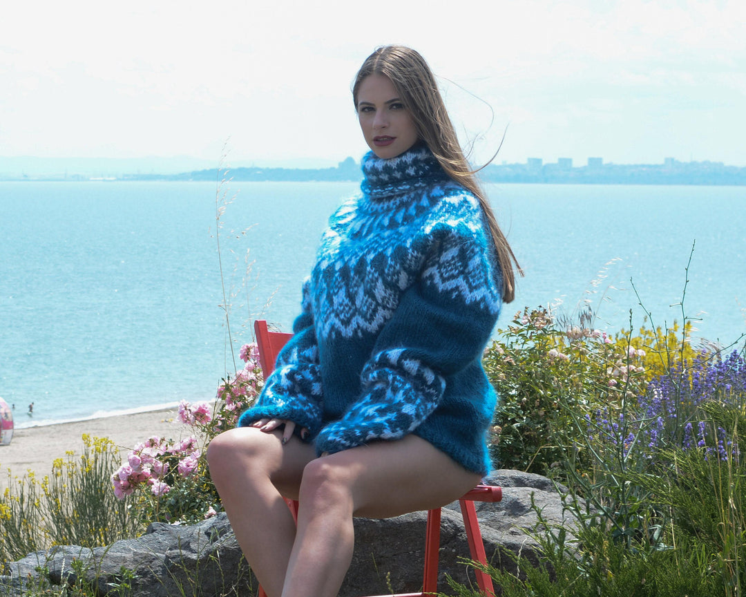 Icelandic Mohair Sweater – Hand Knitted Nordic Lopi Turtleneck Pullover T799W