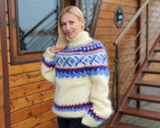 Weißer Mohairpullover – Handgestrickter isländischer nordischer Pullover T918
