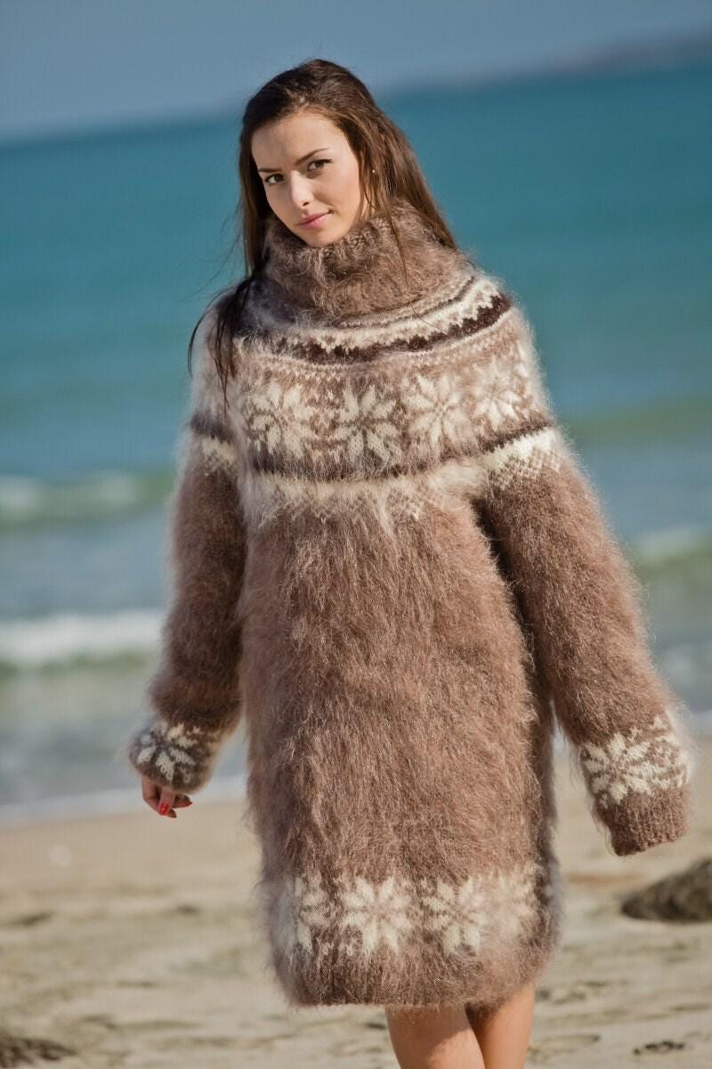 Beige Mohair Sweater – Fluffy Hand Knitted Nordic Wool Pullover T137