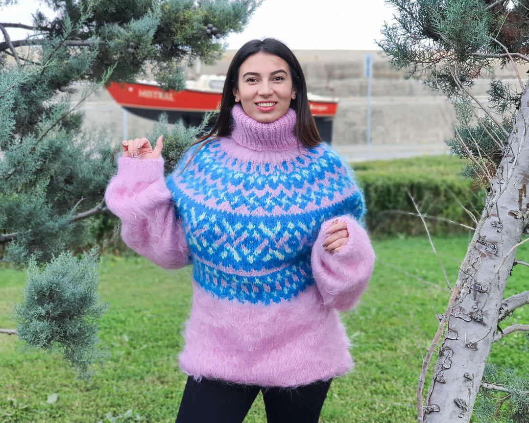 Pink Icelandic Mohair Sweater – Hand Knitted Fluffy Turtleneck Pullover T917
