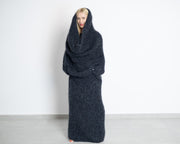 Langer Mohair Poncho-Kleid, handgestrickter extra langer Rollkragen-Schal T1511