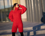 Roter Wolle- und Mohair-Catsuit – handgestrickter Kurzbein-Strampler – weicher flauschiger Einteiler – T1305