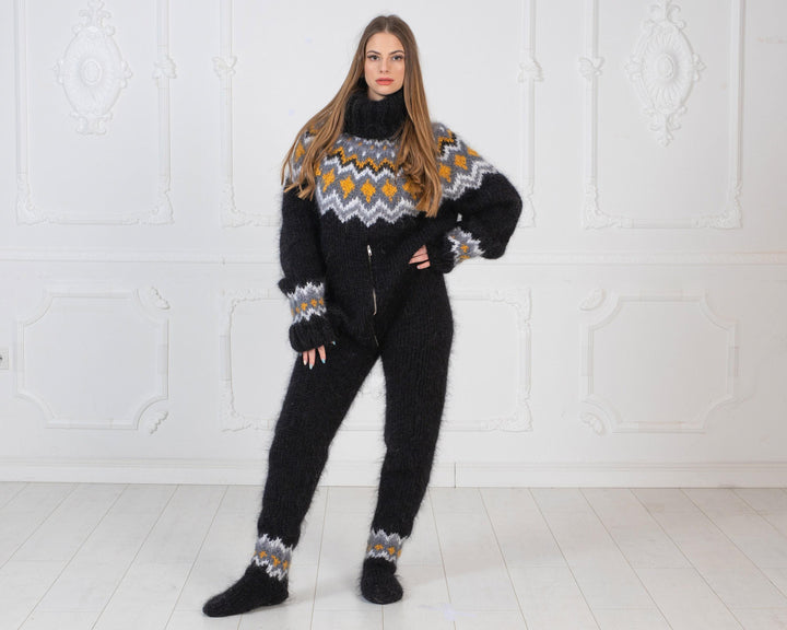 Icelandic Mohair Catsuit – Hand-Knitted Soft Wool Bodysuit with Integrated Socks – Warm One-Piece Suit – T979W