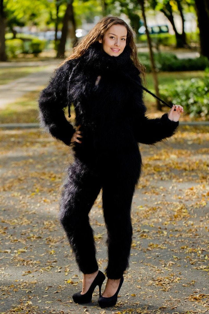 Schwarzer Mohair Catsuit – Grob gestrickter Kapuzen-Ganzkörperanzug – Flauschiger Einteiler – T170