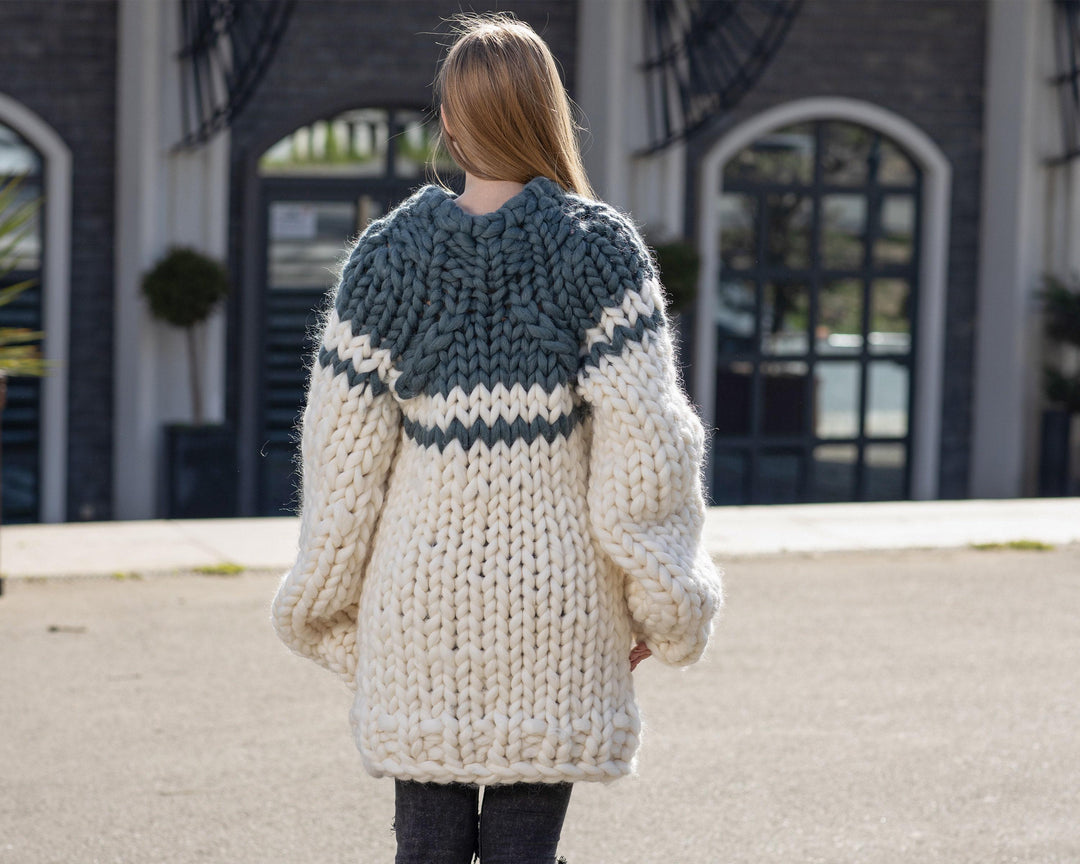 Super Chunky Merino Wool Sweater, Hand Knitted Giant Pullover T1041
