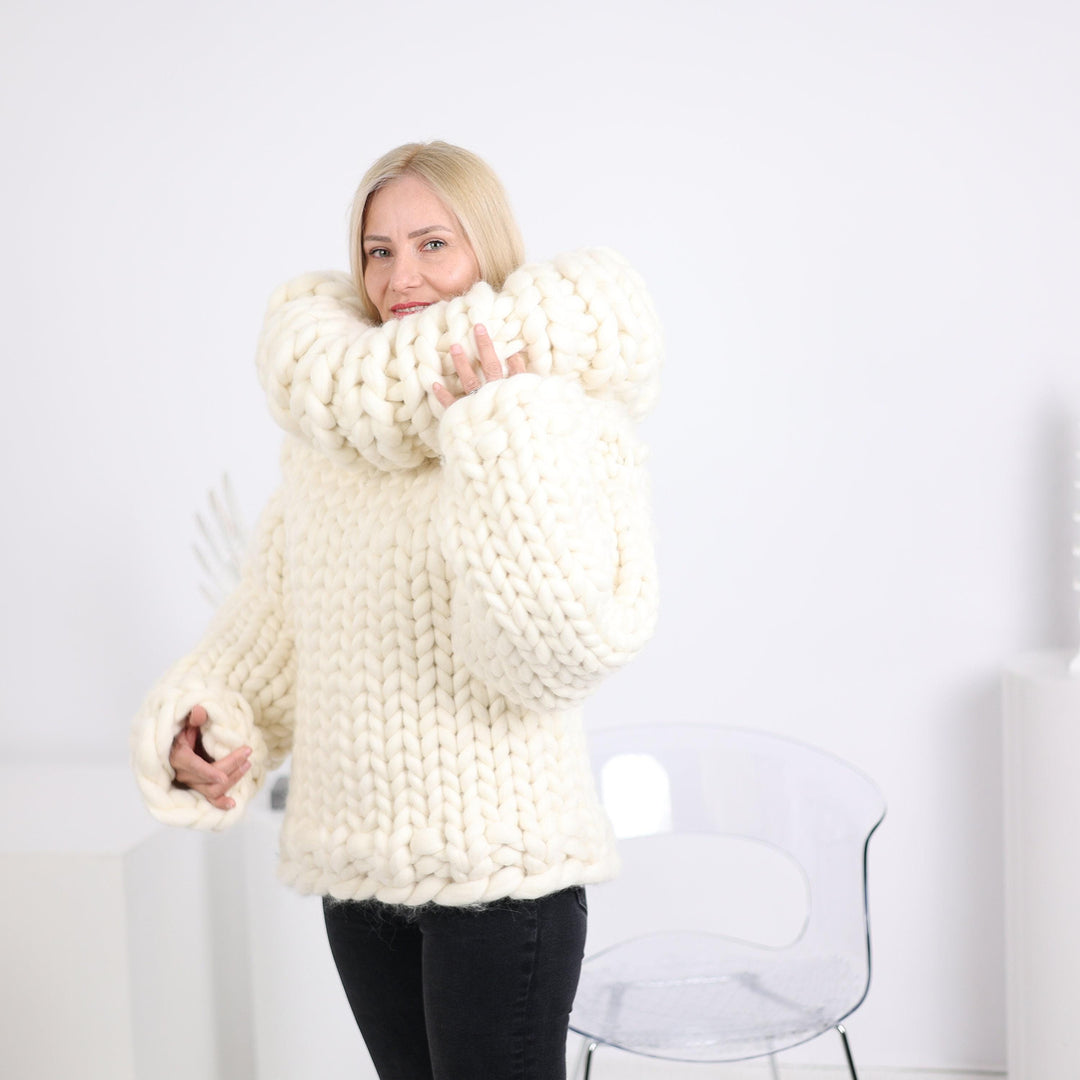 Extra Chunky Merino Wool Sweater, Hand Knitted Cream Turtleneck Pullover T1626