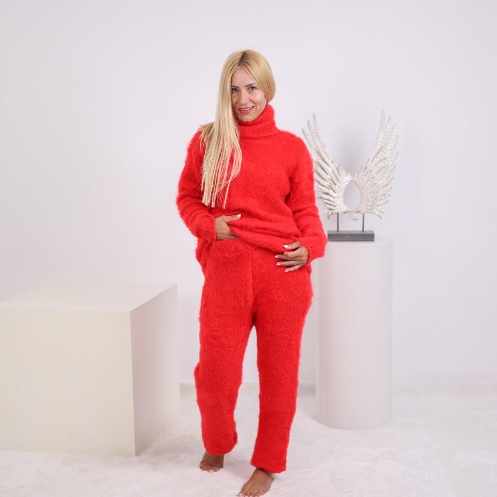 Fluffy Alpaca Knit Pants – Hand Knitted Fuzzy Lounge Trousers T1922