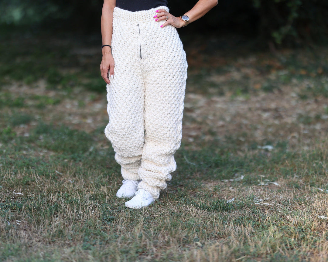 Chunky Wool Knit Pants, Hand Knitted Raw Itchy Wool Joggers for Women T1473