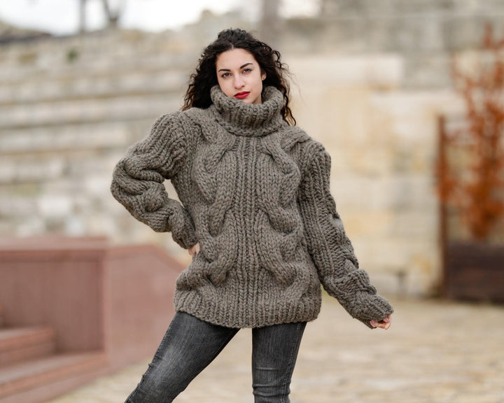 Super Chunky Yak Merino Sweater, Hand Knitted 15-Strand Thick Pullover T1393