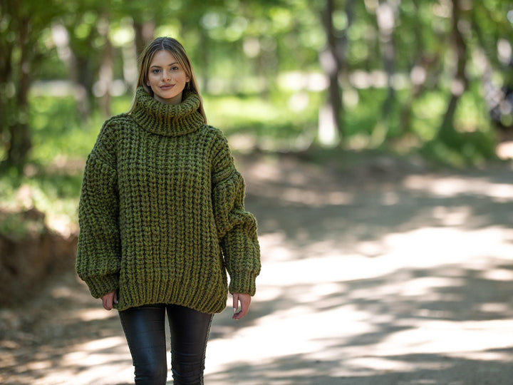Super Chunky Italian Alpaca Wool Sweater, Hand Knitted 12-Strand Thick Pullover T1204