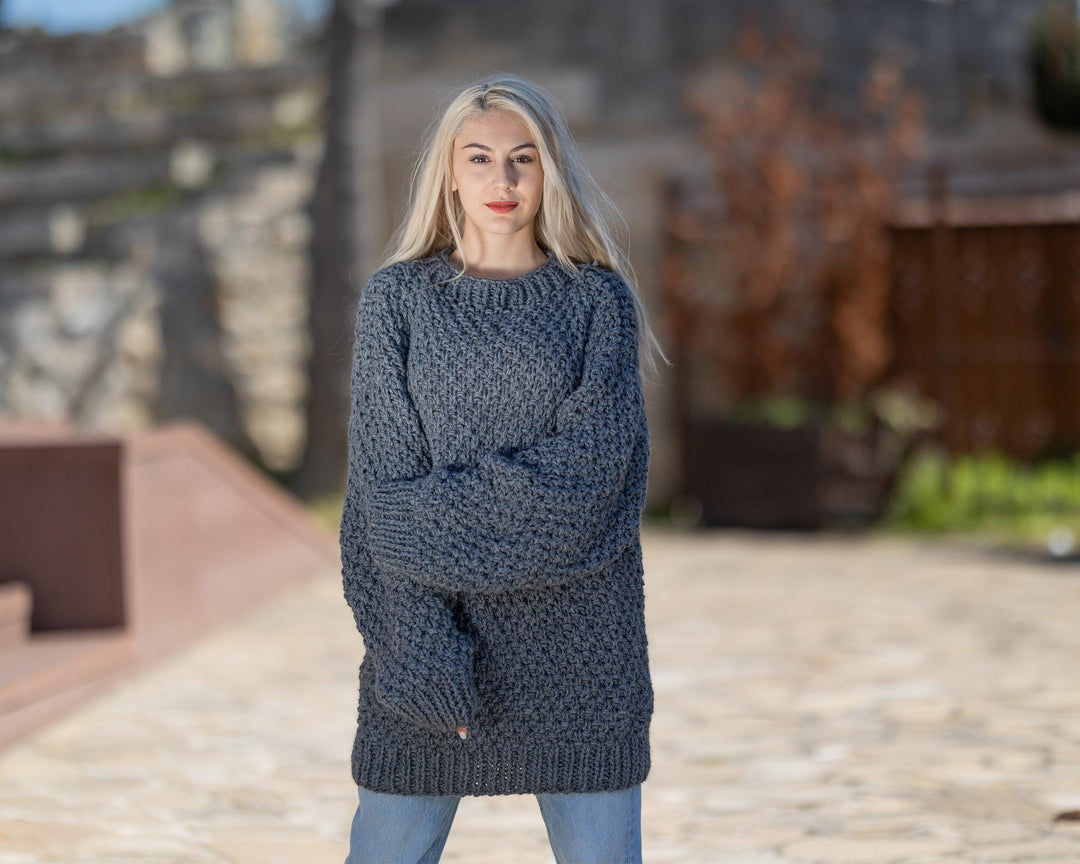 One available in size 6XL, Extarfine alpaca and lambswool yarn sweater T1428