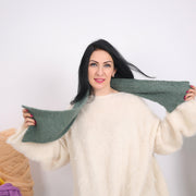 Une Écharpe en Mohair Vert Côtelé, Longue, T1618