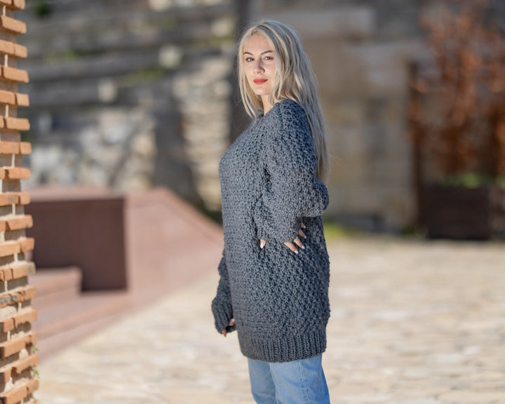 One available in size 6XL, Extarfine alpaca and lambswool yarn sweater T1428