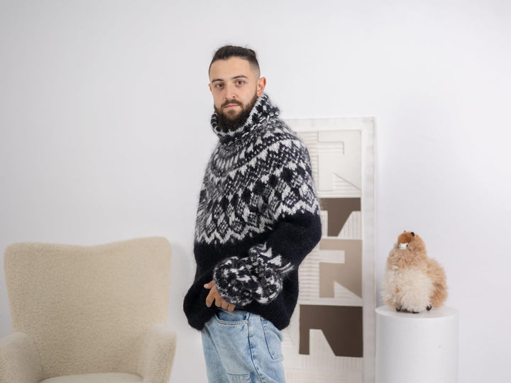 One available in Size 3XL, Norwegian Icelandic Men Mohair Sweater  T1689