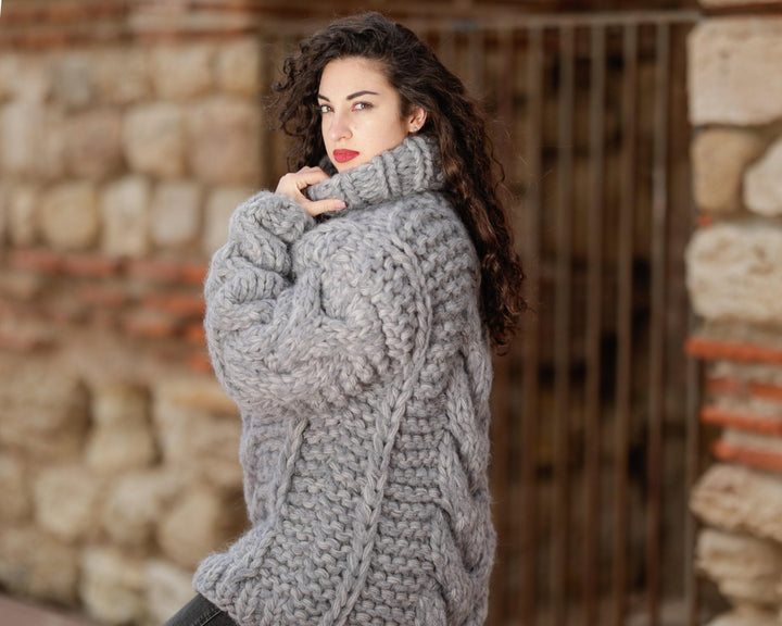 Super Chunky Alpaca Wool Sweater, Hand Knitted 23-Strand Thick Pullover T1394