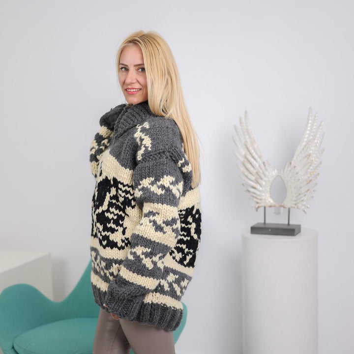 One available in size 5XL, Chunky Wool Eagle Sweater -| 100% Wool Rustic Knit  T1913
