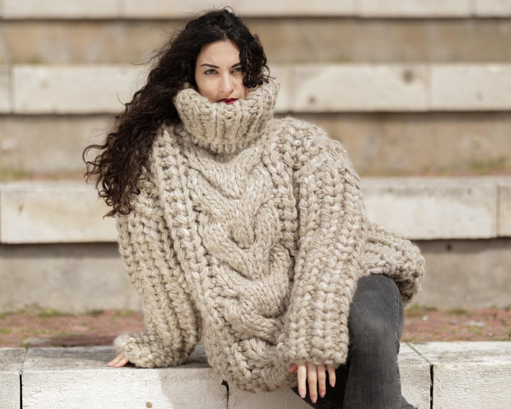 Super Chunky Alpaca Wool Sweater, Hand Knitted 26-Strand Thick Pullover T1392