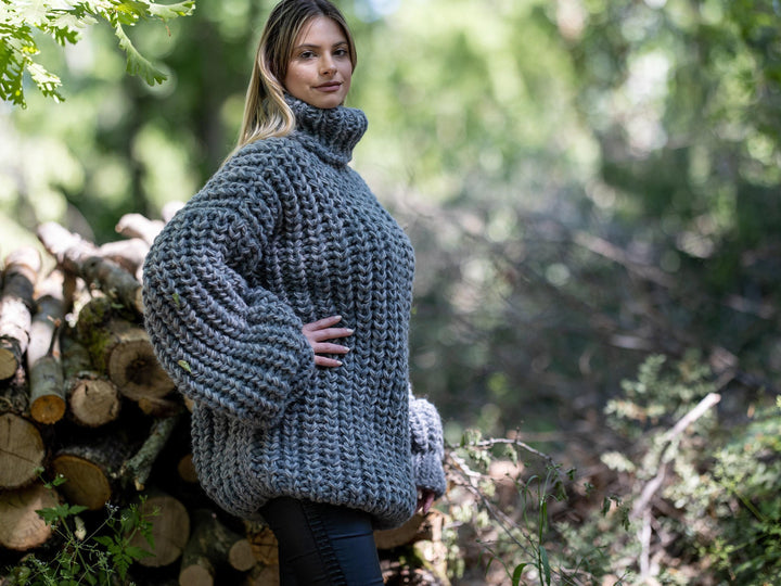 Super Chunky Italian Alpaca Wool Sweater, Hand Knitted 14-Strand Thick Pullover T1203