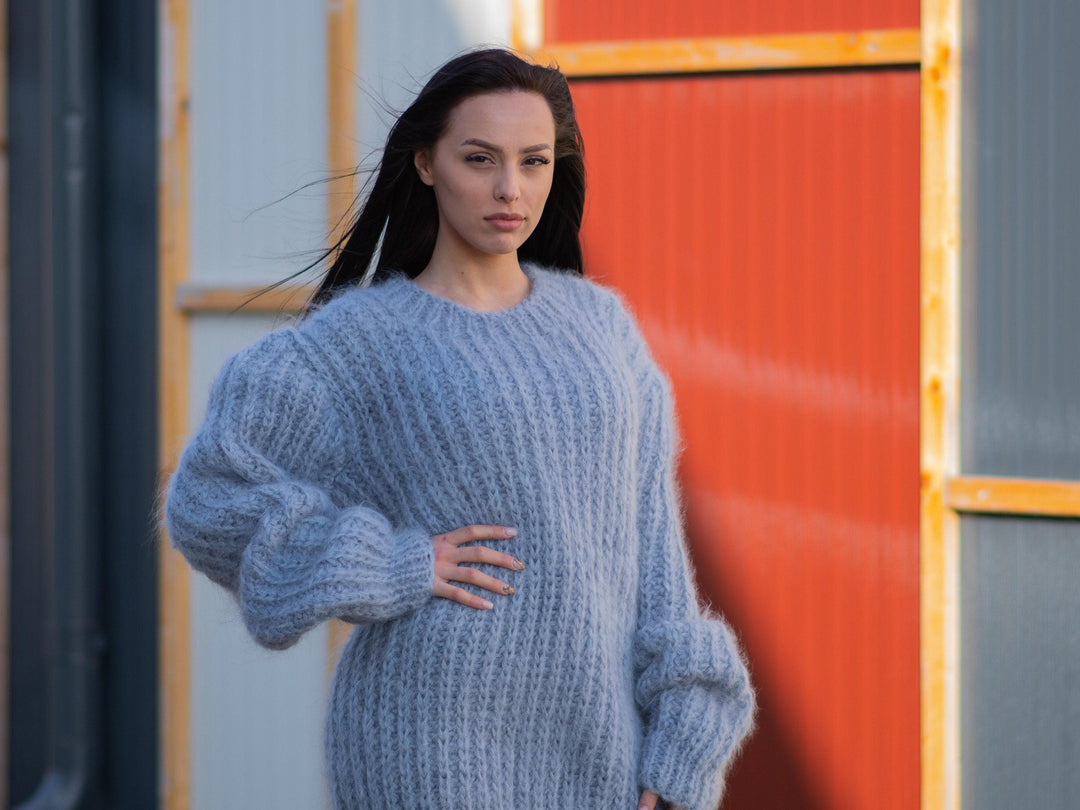 Gray Mohair Sweater – Hand-Knitted Soft Crewneck Pullover T1192