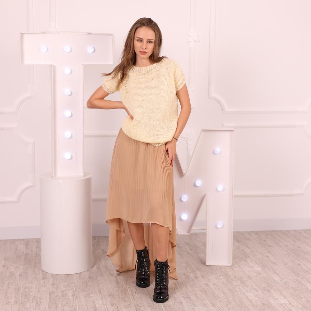 Mohair Short-Sleeve Sweater in Cream – Soft Hand-Knit Lightweight Summer Pullover T2015