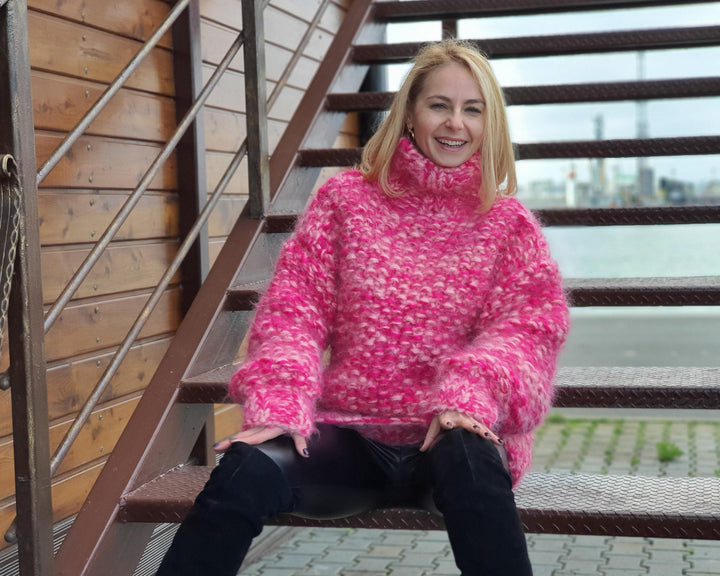 8-Strand Pink Mohair Sweater – Hand-Knitted Moss Stitch Fluffy Pullover T950