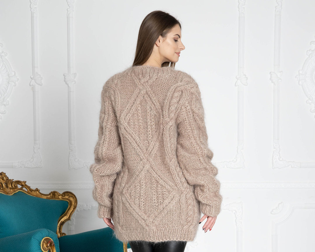 Cable Knit Mohair Sweater – Hand-Knitted Cabled Chunky Oversized Crewneck Pullover T644W