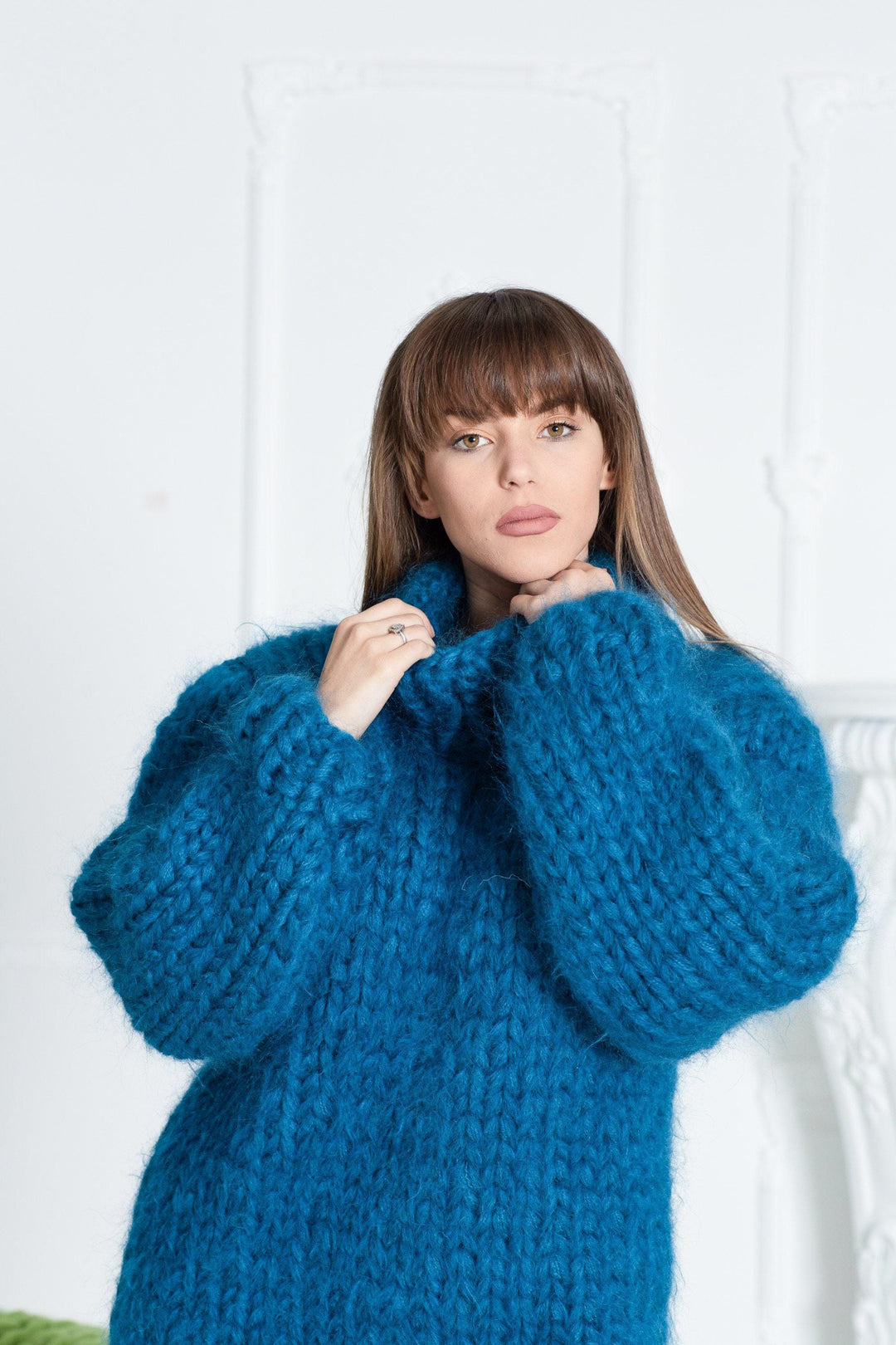 12-Strand Crewneck Mohair Sweater – Hand-Knitted Chunky Unisex Pullover T583