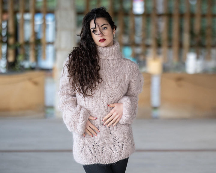 Fluffy Beige Lace Mohair Sweater – Hand-Knitted Soft Pullover T842