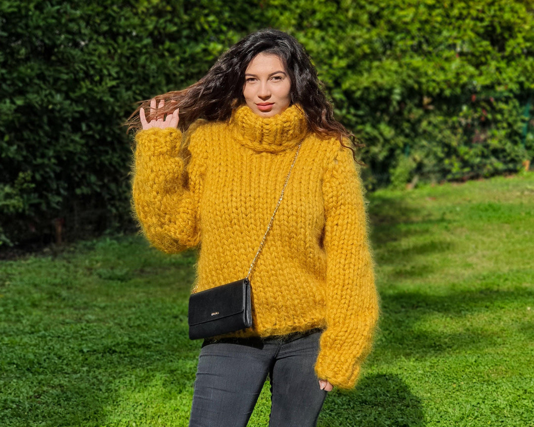 12-Strand Turtleneck Mohair Sweater – Hand-Knitted Chunky Unisex Pullover T895
