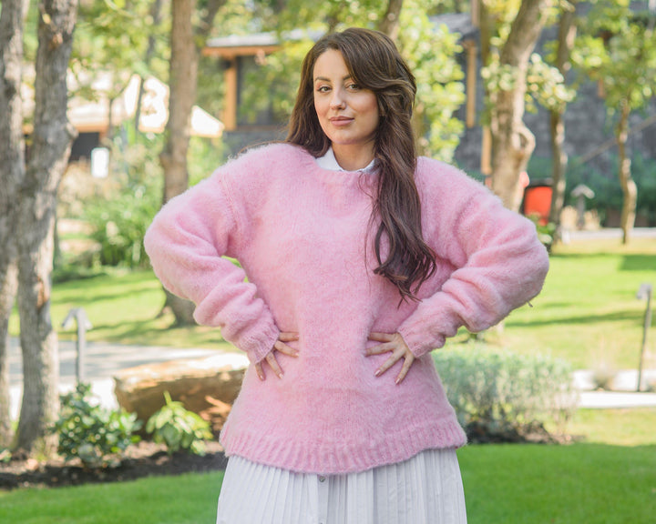 Fluffy Pink Mohair Lambswool Sweater – Hand-Knitted Soft Warm Jumper T852