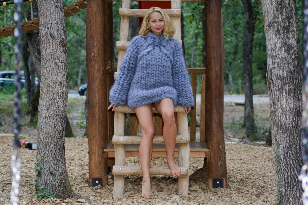 Gray Heavy Mohair Sweater – 40-Strand Extremely Soft Thick Hand-Knitted Jumper T880W