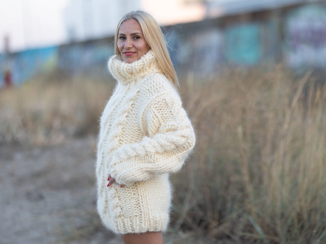 10-Strand Cabled Mohair Sweater – Hand-Knitted Chunky Fuzzy Jumper T1244